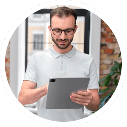 Professional holding tablet